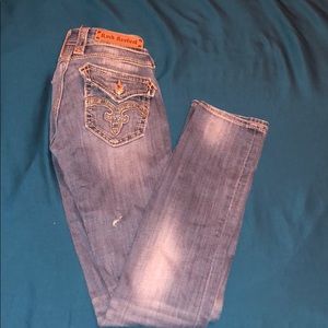 Rock revival jeans 👑💜